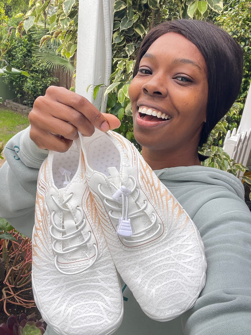 Happy customer with barefoot shoes